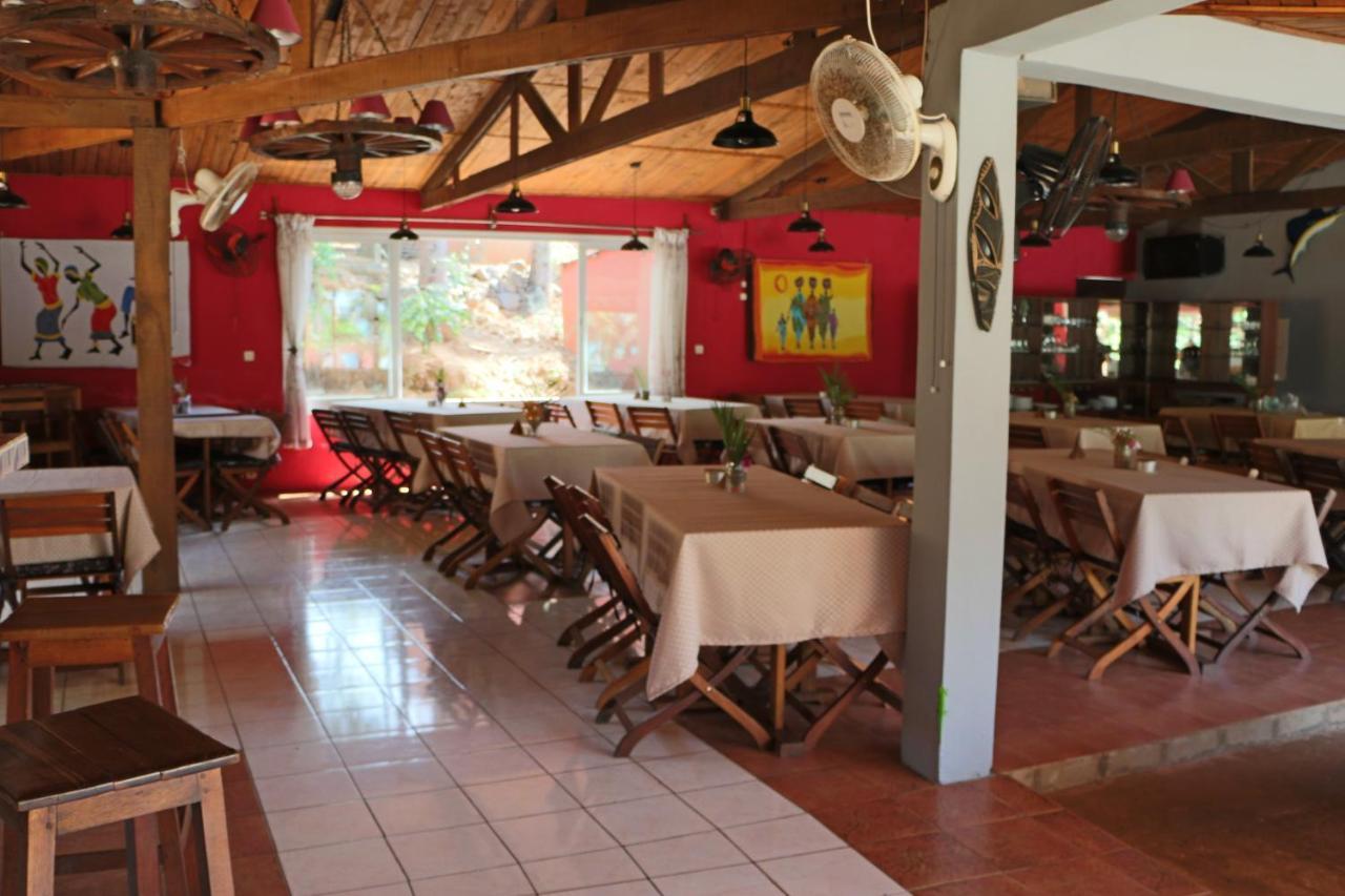 Hotel De La Baie Antsiranana Bagian luar foto